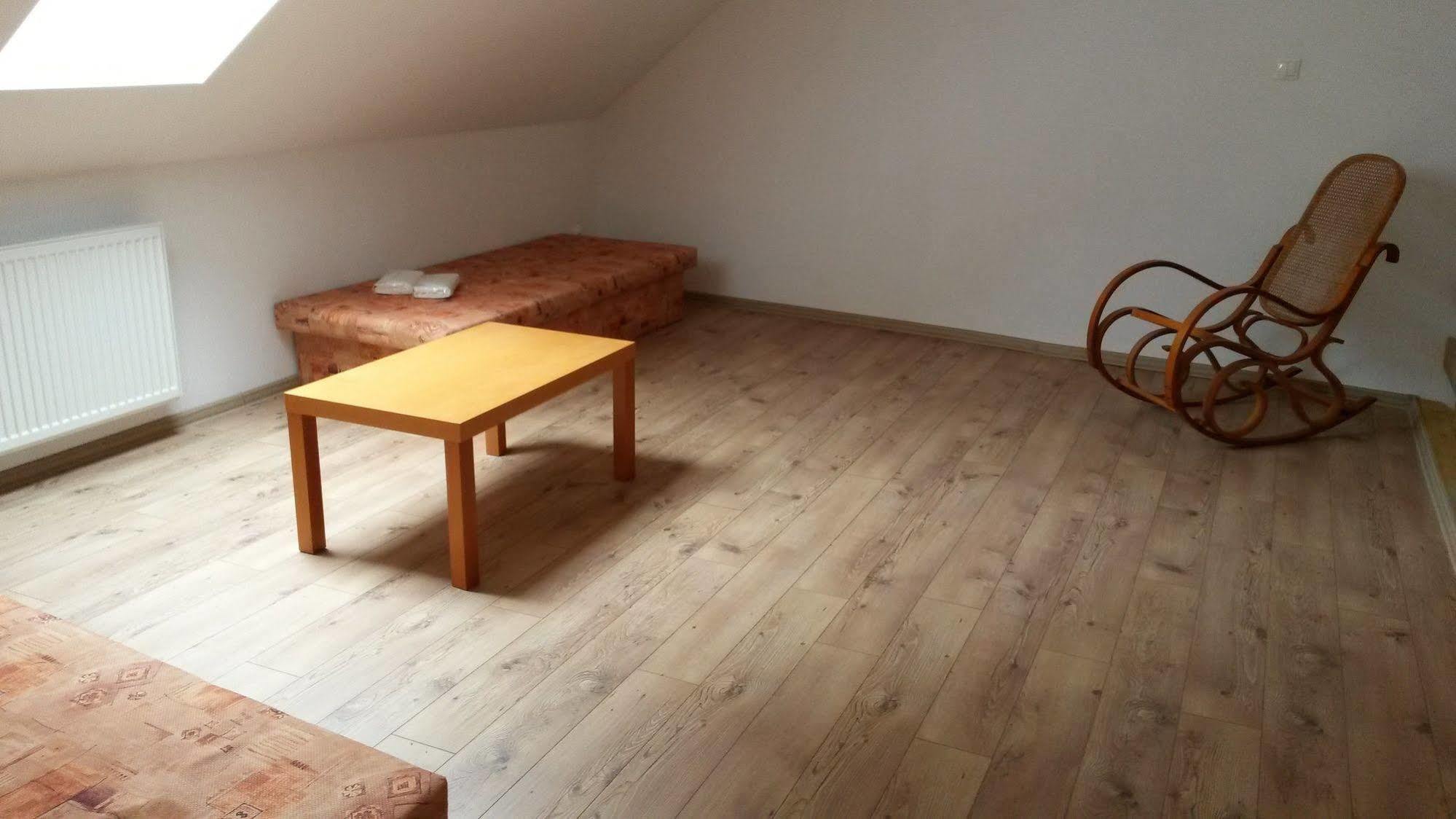 Attic Parkview Apartment Piest'any Extérieur photo